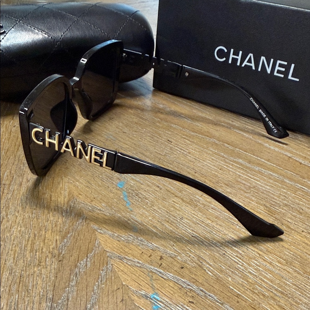 CHANEL Black Oversized Square Women's Sunglasses - Picture 6 of 8